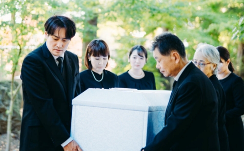 お別れ・出棺・火葬・お骨上げ